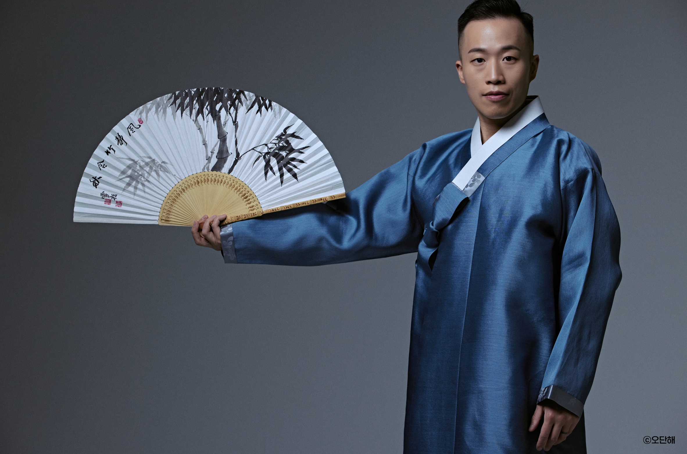 The exhilarating journey of Danhae Oh, a vocalist crossing genre boundaries.